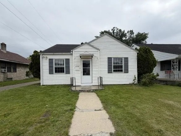 2702 Prast Blvd